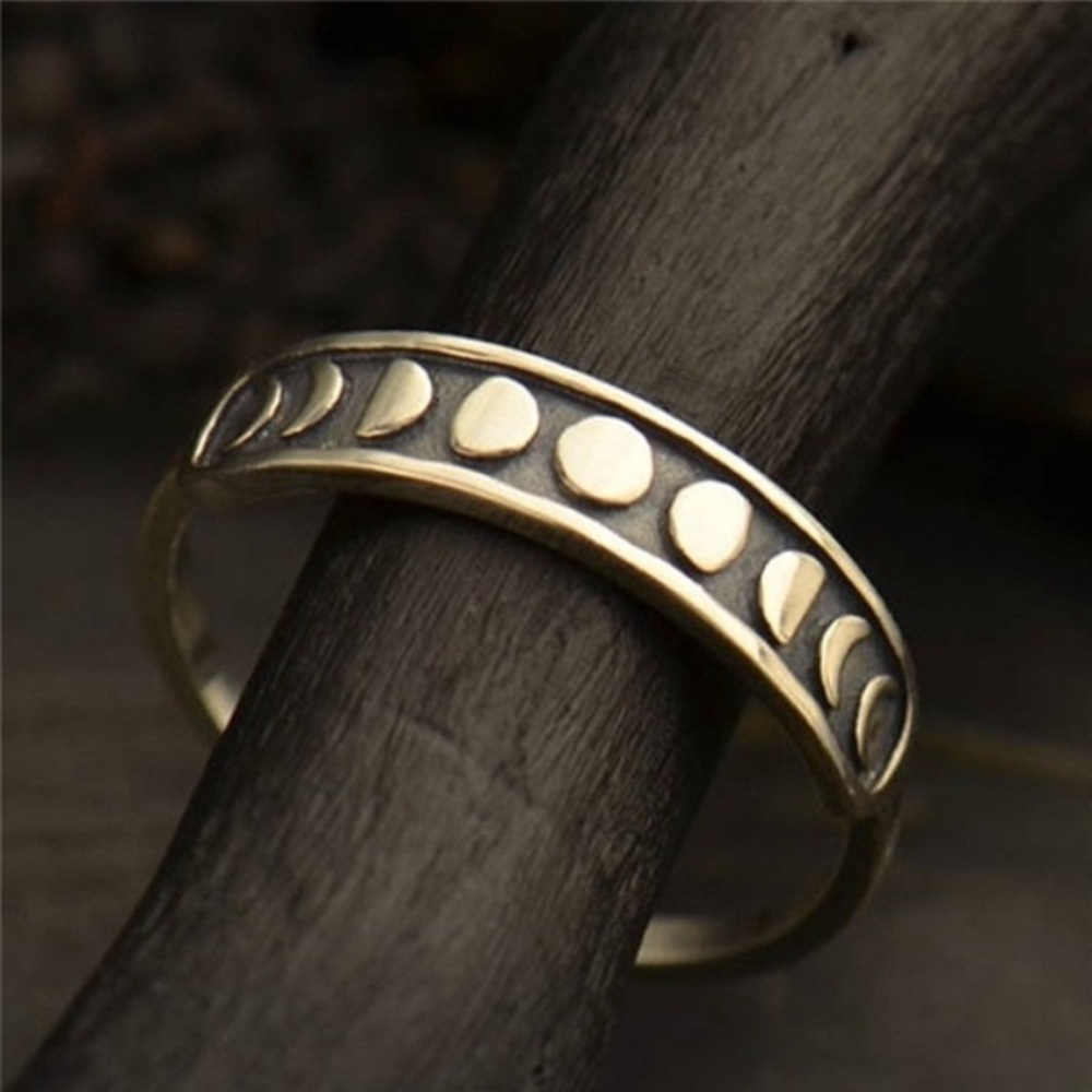 Moon Phase Rings 🌛🌕🌜 - Picture 3 of 9